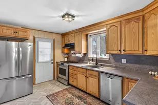 111 Whipple Ave, Norwich, CT 06360 - Photo 10