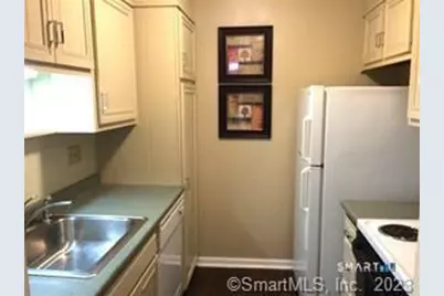 34A Padanaram Road #313, Danbury, CT 06811 - Photo 4