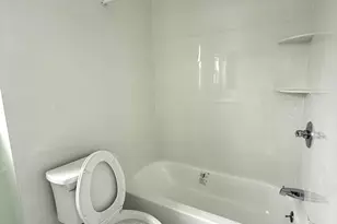 21 Edgar St, New Haven, CT 06519 - Photo 6