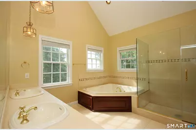 11 Long Meadow Lane, Redding, CT 06896 - Photo 14