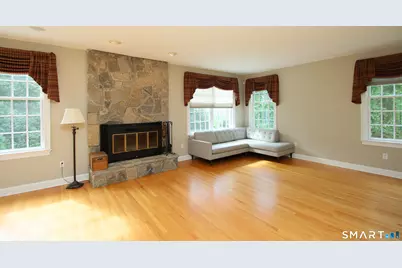 11 Long Meadow Lane, Redding, CT 06896 - Photo 4