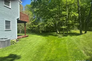70 Lawndale St, Berlin, CT 06037 - Photo 4
