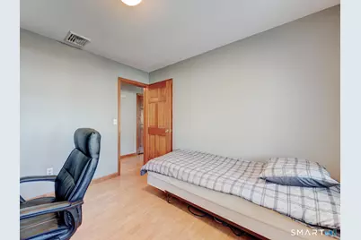 70 Lawndale Street, Berlin, CT 06037 - Photo 26