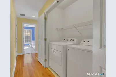 25 Fenwick Drive, Avon, CT 06001 - Photo 32