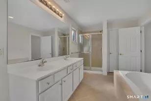 25 Fenwick Dr, Avon, CT 06001 - Photo 24