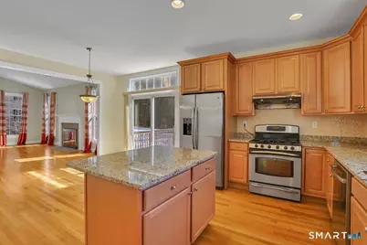25 Fenwick Drive, Avon, CT 06001 - Photo 10