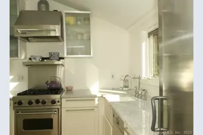 9 Rowland Place, Westport, CT 06880 - Photo 12