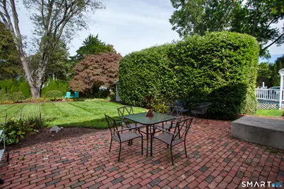 28 Tunxis Road, West Hartford, CT 06107 - Photo 32