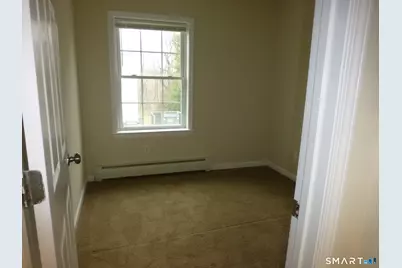 245 Elizabeth St Extension, Norwich, CT 06360 - Photo 6