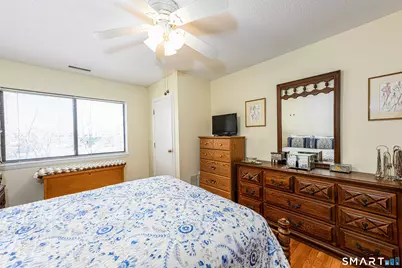 216 Quinnipiac Avenue #APT 210, North Haven, CT 06473 - Photo 16