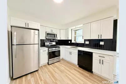 76 Highland Court #A, West Haven, CT 06516 - Photo 4