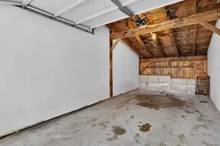 26 Greene Ave, Norwich, CT 06360 - Photo 28