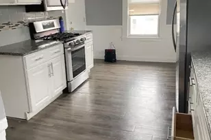 281 Chestnut St, New Britain, CT 06051 - Photo 2