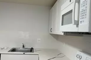 7 Padanaram Rd, Danbury, CT 06811 - Photo 2