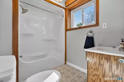 1450 Mount Carmel Avenue, Hamden, CT 06518 - Photo 26