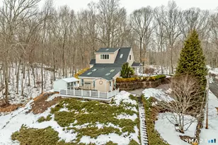 164 Paradise Dr, Brooklyn, CT 06234 - Photo 2