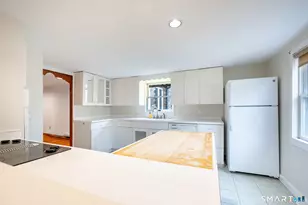 1 Long Wall Rd, Redding, CT 06896 - Photo 8