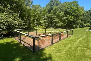 45 Chalybes Rd, Roxbury, CT 06783 - Photo 2