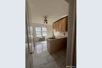 183 Cheshire Street, Hartford, CT 06114 - Photo 8