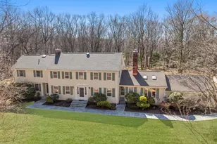 11 Highview Dr, Woodbridge, CT 06525 - Photo 2