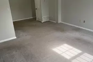 1 Russell St, Middletown, CT 06457 - Photo 1