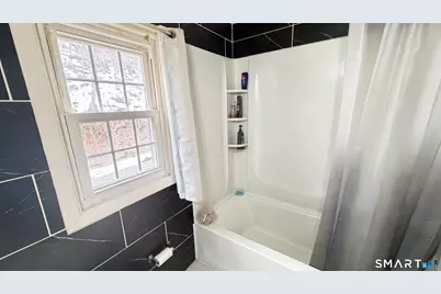 646 Howe Avenue #APT 23, Shelton, CT 06484 - Photo 10