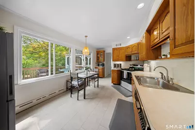 94 Grove Street, Trumbull, CT 06611 - Photo 28