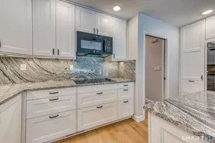 35 High Gate Dr, Avon, CT 06001 - Photo 16