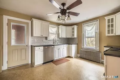 22 Avenue B, Beacon Falls, CT 06403 - Photo 2