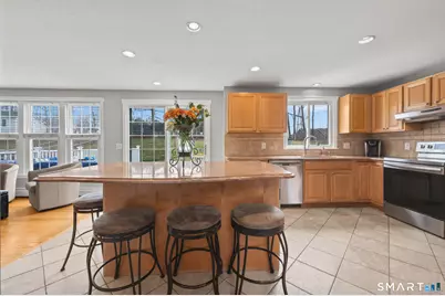 56 Coles Road, Middletown, CT 06457 - Photo 4