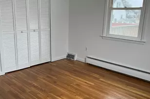 341 Truman St, Bridgeport, CT 06606 - Photo 8