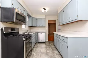 1 Rockwood Ln, Danbury, CT 06811 - Photo 12