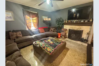 60 Shore Drive, Meriden, CT 06451 - Photo 8