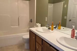 40 Mountain Laurel Way, Suffield, CT 06078 - Photo 8