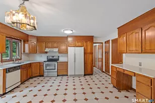 30 Marshalls Meadows, Wethersfield, CT 06109 - Photo 4