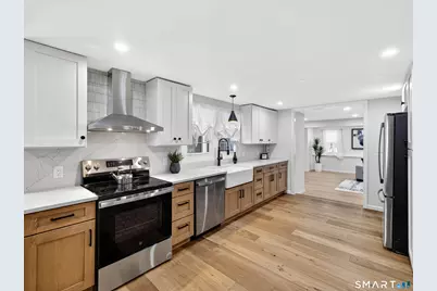 98 Bartlett Drive, Madison, CT 06443 - Photo 10