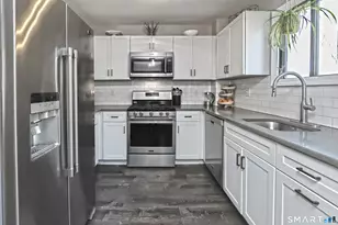 518 Woodward Ave, New Haven, CT 06512 - Photo 6