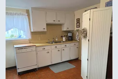 15 Beckett Avenue, Branford, CT 06405 - Photo 4