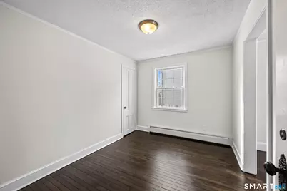 35 Kingston Street, Wethersfield, CT 06119 - Photo 12