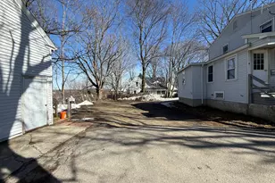 2 Lyon St, Putnam, CT 06260 - Photo 32