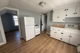 2 Lyon St, Putnam, CT 06260 - Photo 16