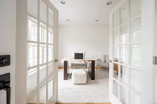 557 Upper Grassy Hill Rd, Woodbury, CT 06798 - Photo 4