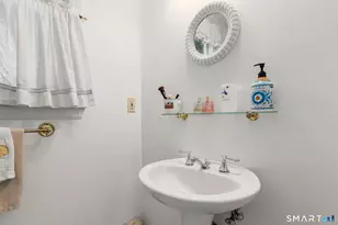 13 Elliott St, Norwalk, CT 06855 - Photo 12