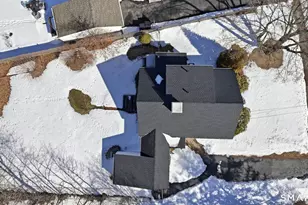 21 Echo Ln, West Hartford, CT 06107 - Photo 4