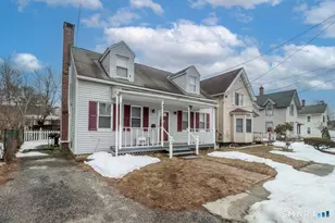 16 Nicholas Square, New Milford, CT 06776 - Photo 2