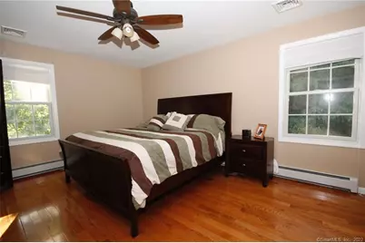 9 Ledgewood Court, Norwich, CT 06360 - Photo 10