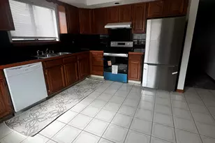 77 Mountford St, Hartford, CT 06114 - Photo 4