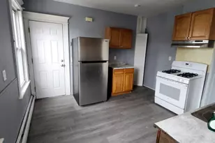 463 Logan St, Bridgeport, CT 06607 - Photo 4