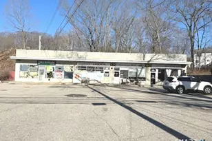 443 River Rd, Shelton, CT 06484 - Photo 1