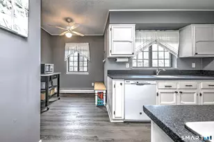 110 Foxwood Close, Milford, CT 06461 - Photo 12